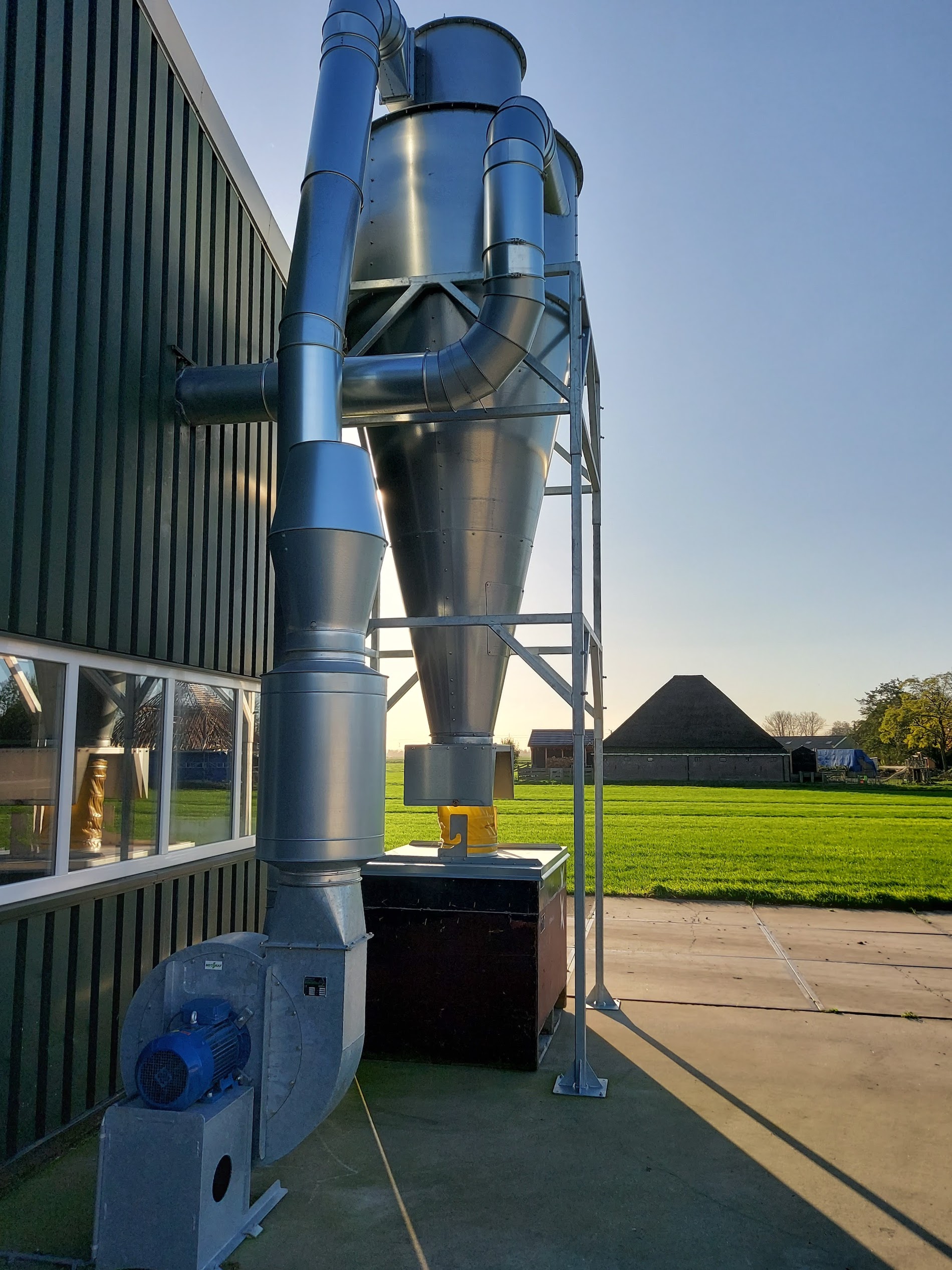 cycloonfilterinstallatie bij Blankendaal Tulips Spierdijk